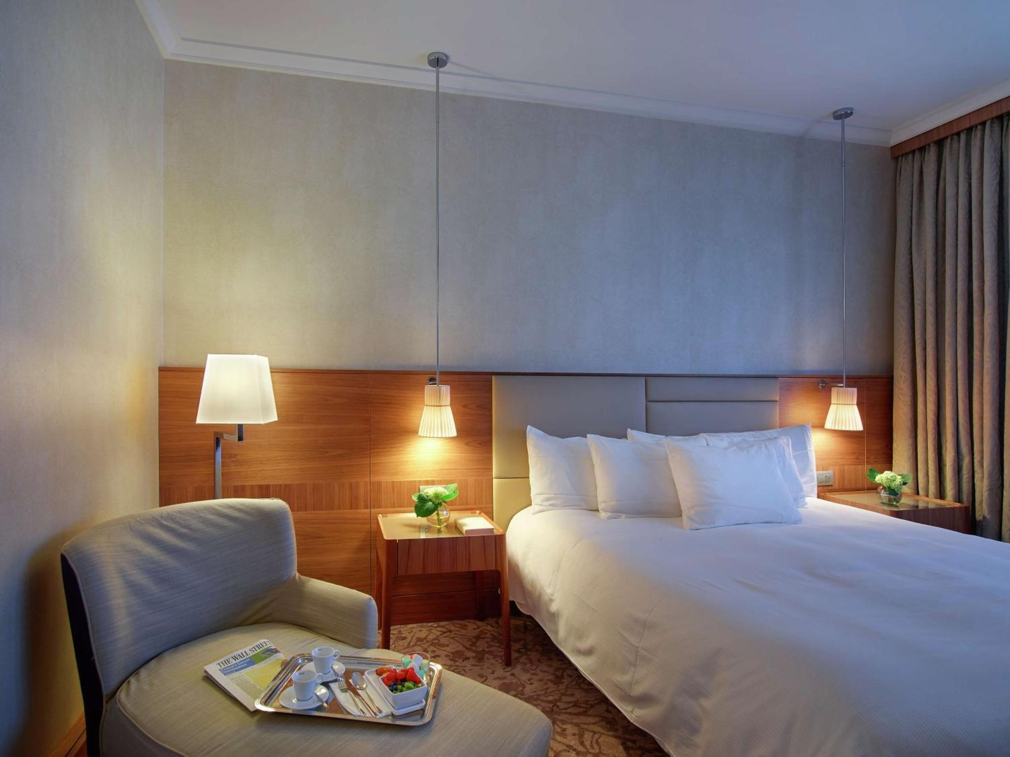 Hotel Hilton Milano Esterno foto