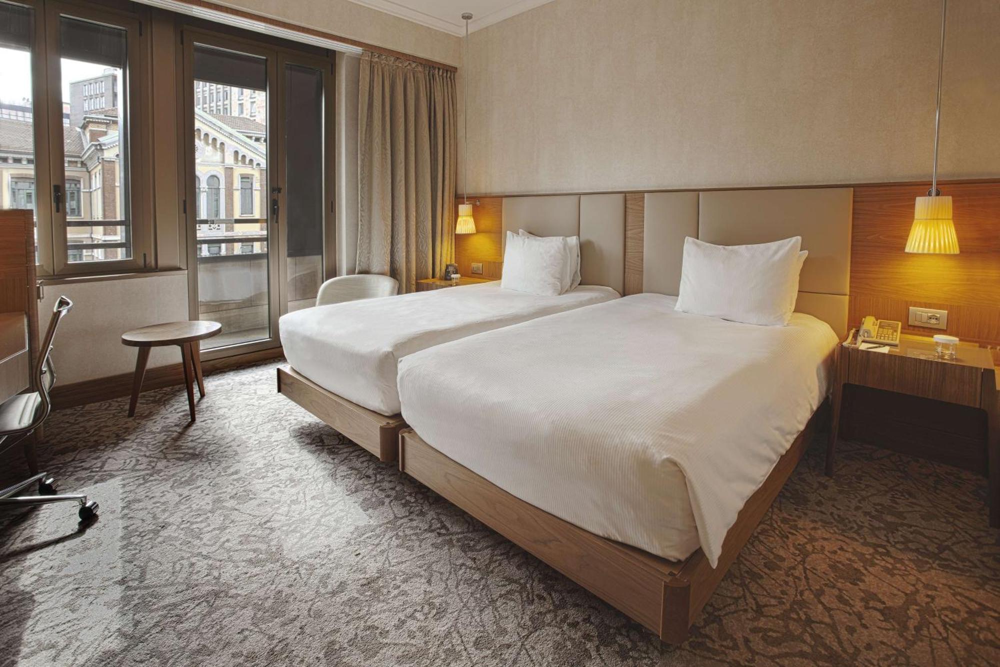 Hotel Hilton Milano Esterno foto