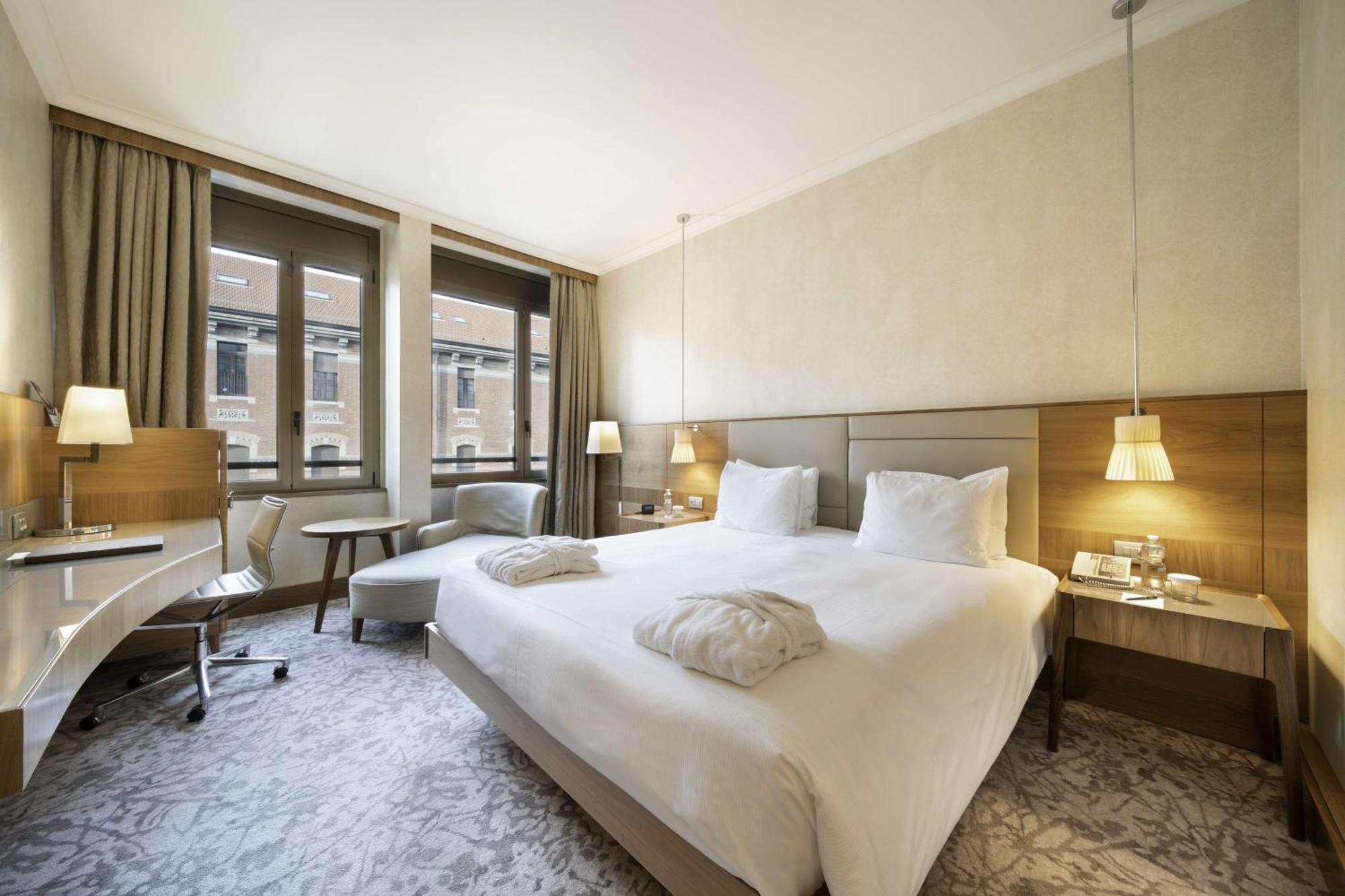 Hotel Hilton Milano Esterno foto
