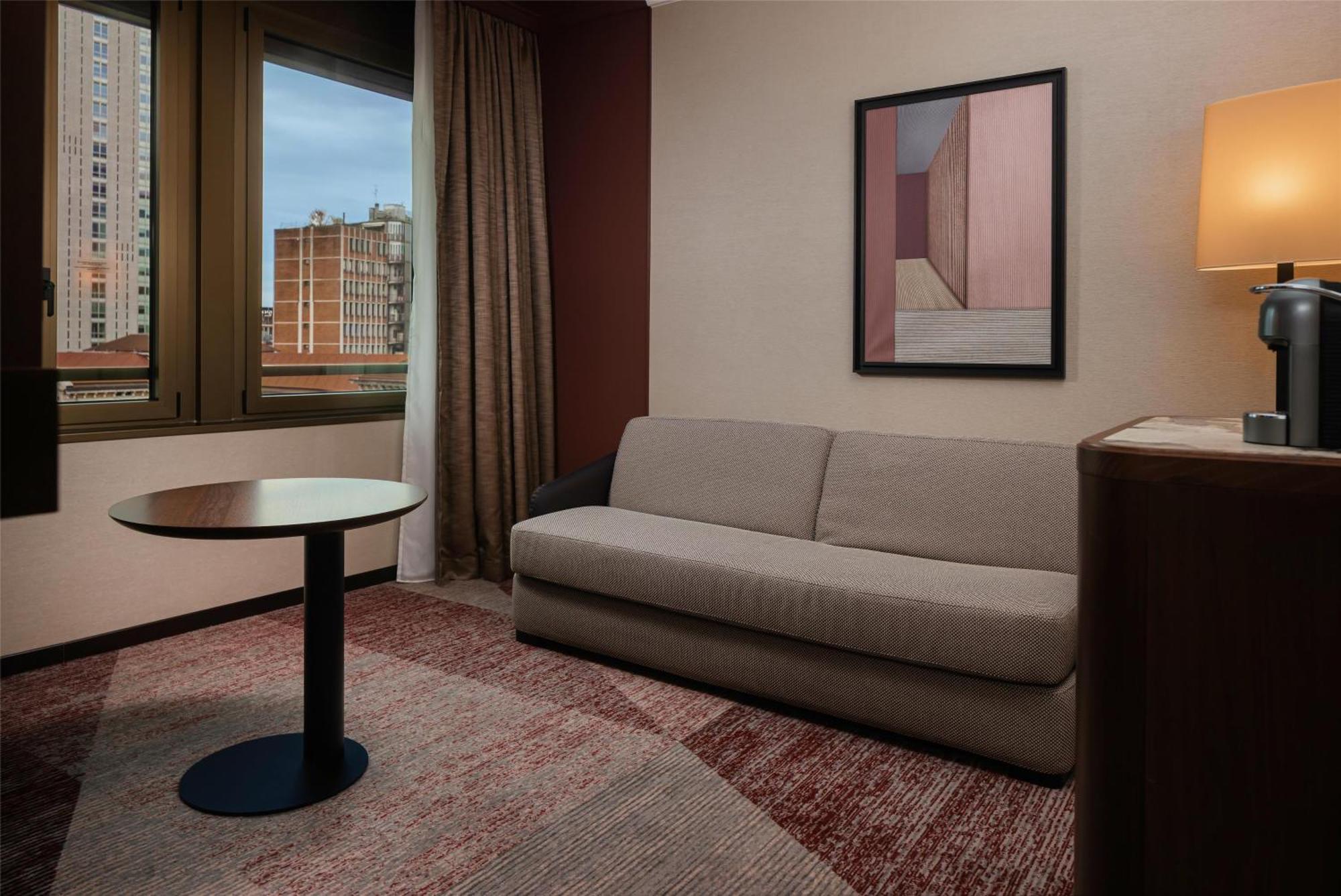 Hotel Hilton Milano Esterno foto